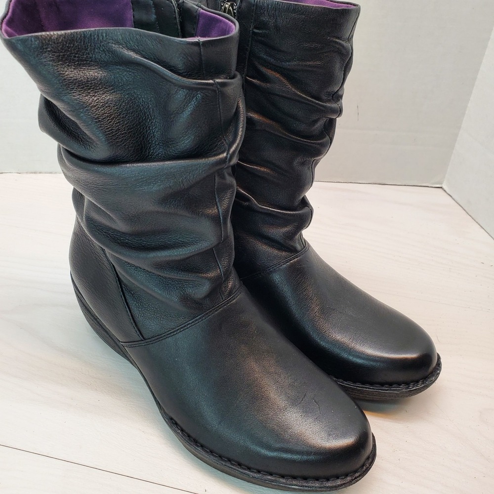 Dansko Womens 38 Black Leather Slouchy Mid Calf Wedge Boots Goblincore Boho-Chic